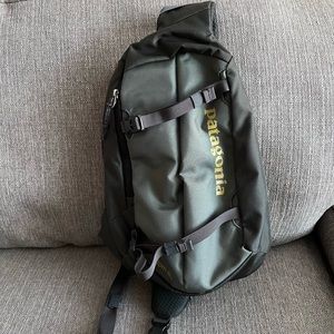 Patagonia 8L sling
